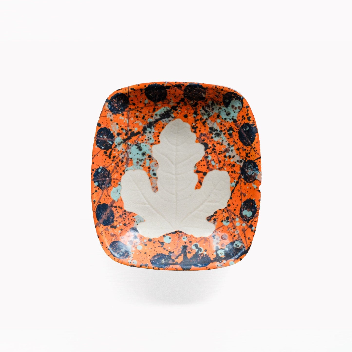 Gary Edwards - White Leaf Dish Oval