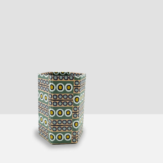 Pen Pot in Domino