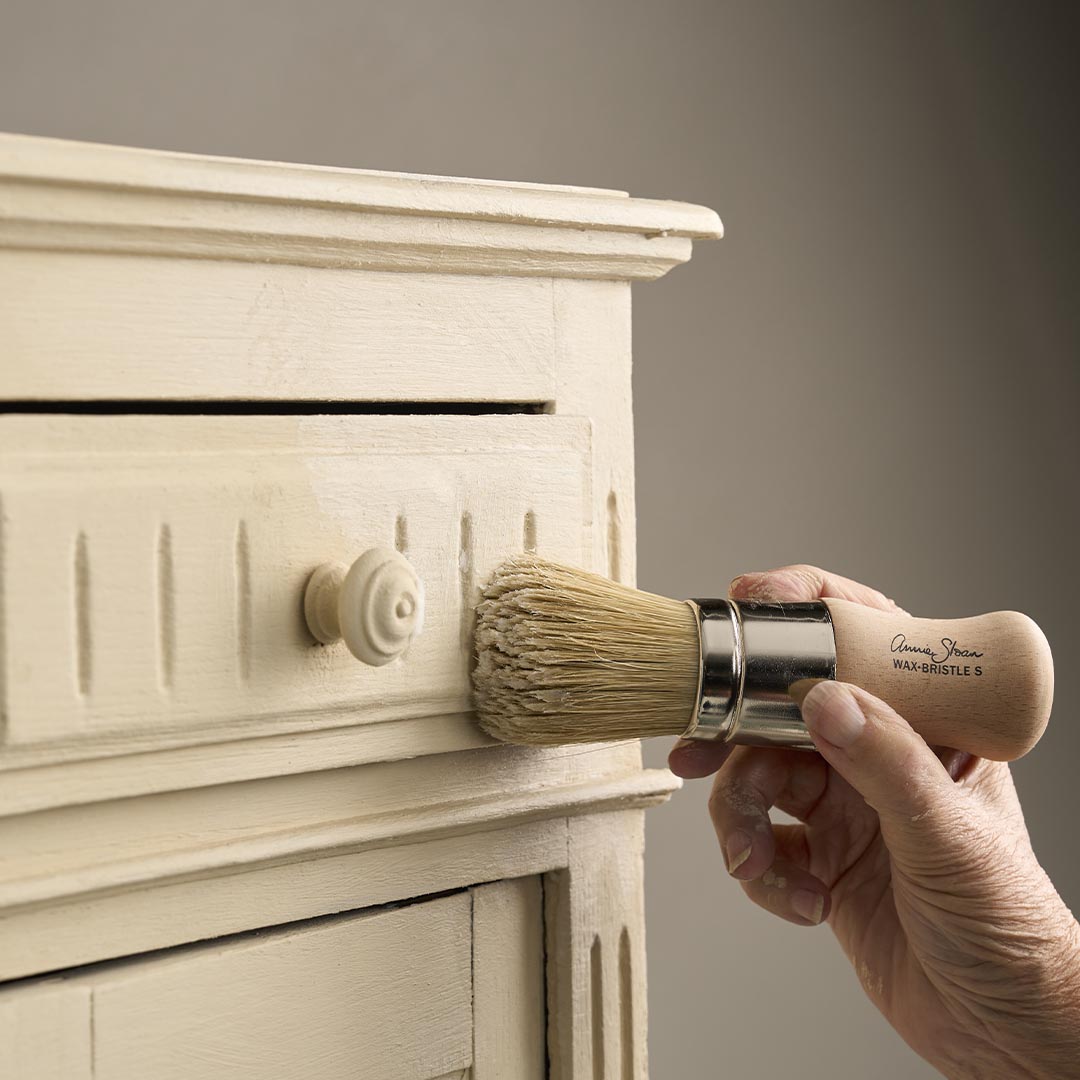 Chalk Paint™ Wax Brush